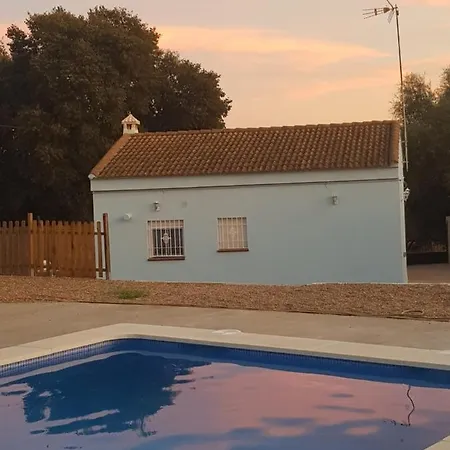 Casa Con Piscina De Agua Salada Pepucho 1 Kordoba